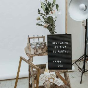 Fotoshooting Brautkleid Leipzig Junggesellinnenabschied FLAMINGOCAt kreativer JGA Ideen Junggesellenabschied DIY Workshop Fotostudio M2A